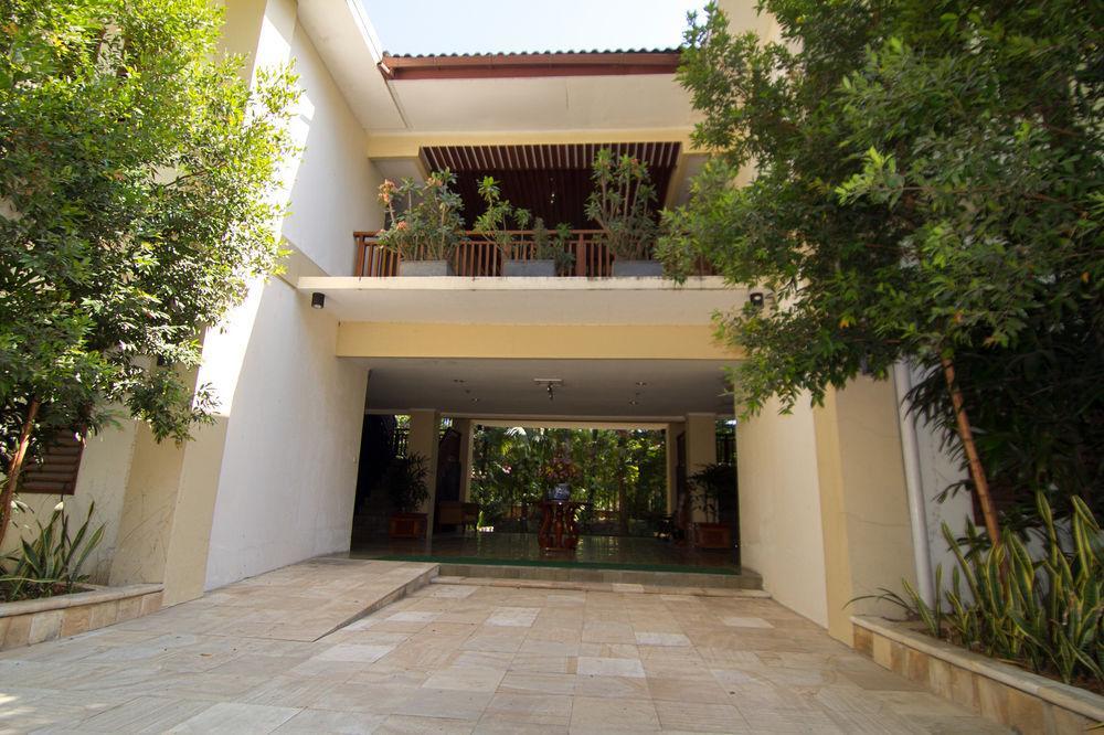Hotel Grand Hap Solo Extérieur photo