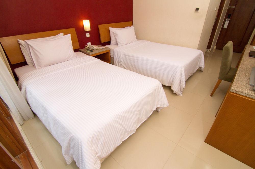 Hotel Grand Hap Solo Extérieur photo