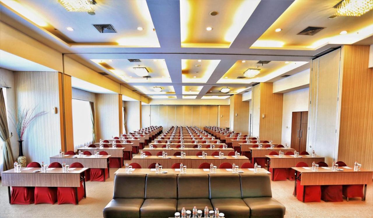 Hotel Grand Hap Solo Extérieur photo